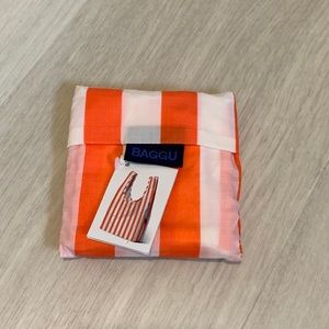 NWT BAGGU BAG